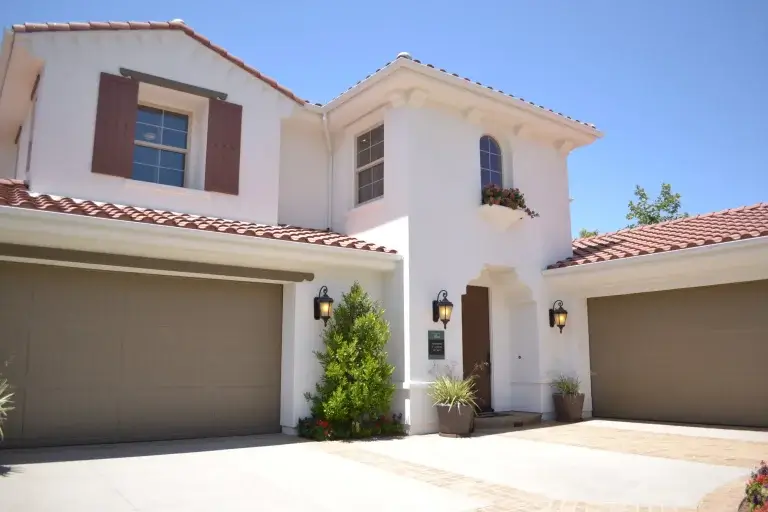 Front of house with residential tile roof - Platinum Roofing