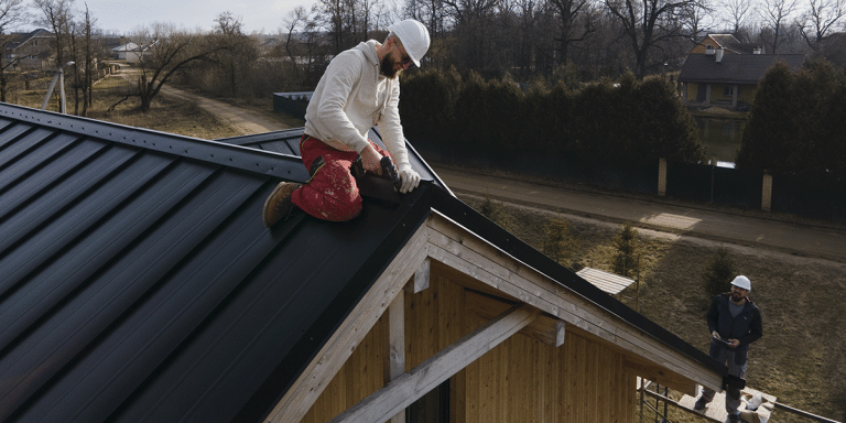 do roofers work in the winter​